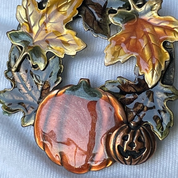 Vintage Halloween Pumpkin Jack-o-lantern Brooch Pin Signed KC Fall Rare - Picture 5 of 9